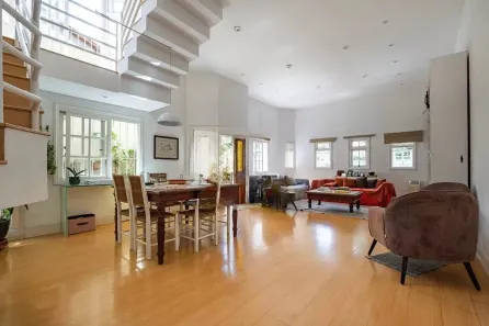 Casa com 3 Quartos à venda, 254m² no Sumaré, São Paulo