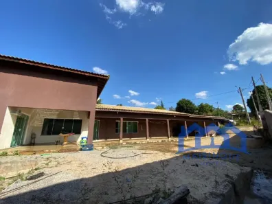 Fazenda/Sítio com 4 Quartos à venda, 1000m² no , Mairinque