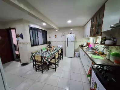 Casa com 3 Quartos à venda, 200m² no Senador Camará, Rio de Janeiro