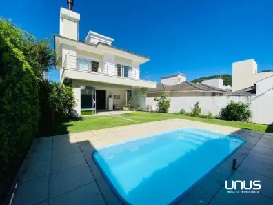 Casa com 3 Quartos à venda, 257m² no Pedra Branca, Palhoça