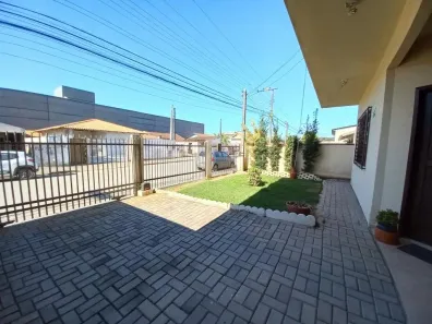 Sobrado com 2 Quartos à venda, 133m² no João Costa, Joinville