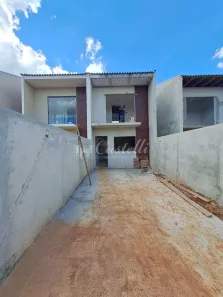 Sobrado com 2 Quartos à venda, 60m² no Uvaranas, Ponta Grossa