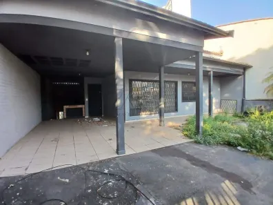 Casa com 3 Quartos para alugar, 337m² no Cidade Alta, Piracicaba