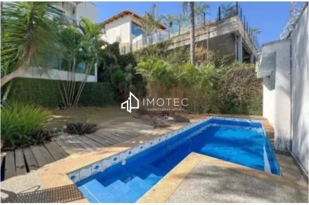 Casa com 5 Quartos à venda, 400m² no Estoril, Belo Horizonte
