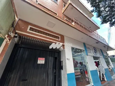 Apartamento com 3 Quartos para alugar, 110m² no Zona 01, Maringá
