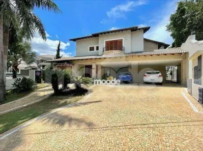 Casa de Condomínio com 5 Quartos para alugar, 752m² no São Paulo II, Cotia