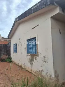 Casa com 2 Quartos à venda, 146m² no Umuarama, Uberlândia