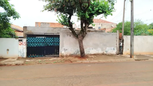 Casa com 3 Quartos à venda, 55m² no Jardim Maria Celina, Londrina