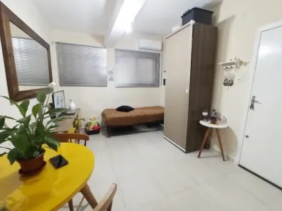Kitnet com 1 Quarto à venda, 20m² no Floresta, Porto Alegre