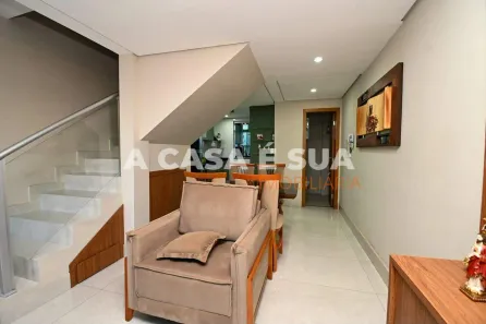 Casa com 2 Quartos à venda, 81m² no Parque Maracanã, Contagem
