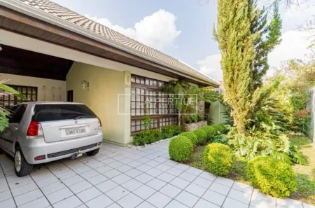 Casa com 3 Quartos à venda, 124m² no São Braz, Curitiba
