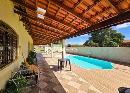Fazenda/Sítio com 3 Quartos à venda, 250m² no Bosque dos Eucaliptos, Araçoiaba da Serra