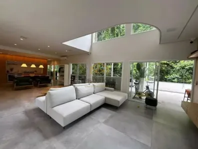 Sobrado com 4 Quartos à venda, 525m² no Chácaras Alpina, Valinhos