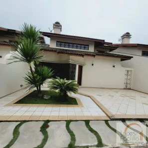 Casa com 3 Quartos para alugar, 190m² no Vila Santista, Atibaia