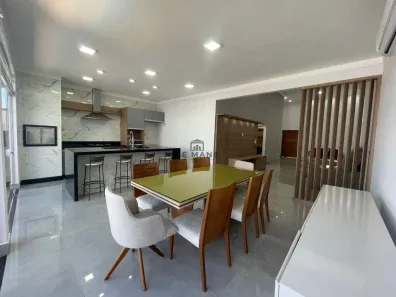 Casa de Condomínio com 3 Quartos para alugar, 180m² no Ondas, Piracicaba