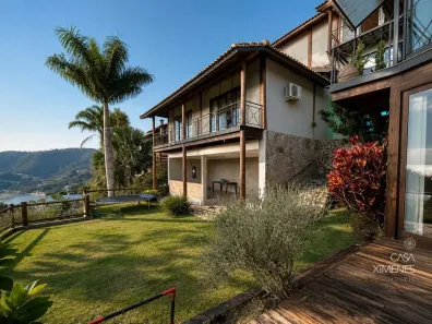 Casa com 3 Quartos à venda, 500m² no Nogueira, Petrópolis