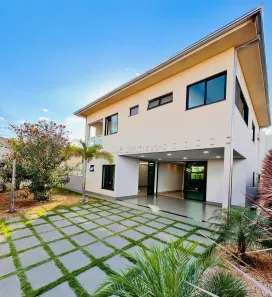 Sobrado com 4 Quartos à venda, 360m² no Maracanã, Anápolis