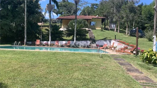 Fazenda/Sítio com 6 Quartos à venda, 900m² no Congonhal, Embu-Guaçu