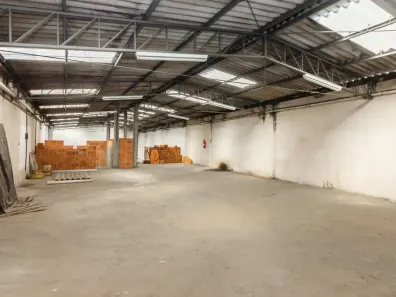 Galpão/Depósito/Armazém à venda, 475m² no São João Clímaco, São Paulo