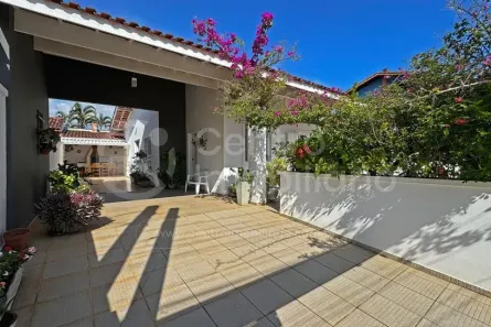 Casa com 2 Quartos à venda, 121m² no Jardim Tres Marias, Peruíbe