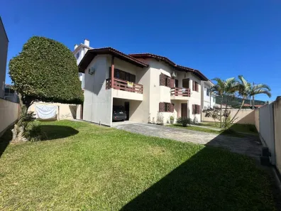 Casa com 3 Quartos à venda, 236m² no Ingleses do Rio Vermelho, Florianópolis