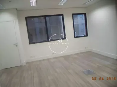 Sala Comercial à venda, 37m² no Vila Olímpia, São Paulo