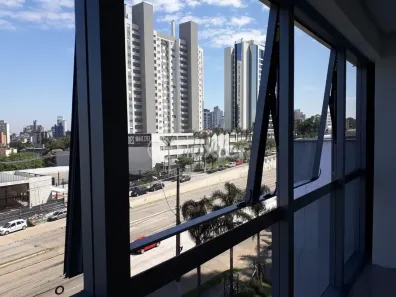 Sala Comercial à venda, 41m² no Petrópolis, Porto Alegre