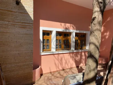 Imóvel Comercial com 3 Quartos para alugar, 175m² no Cambuí, Campinas