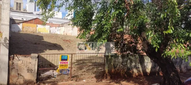 com 1 Quarto à venda, 1m² no Vila Ipiranga, Londrina