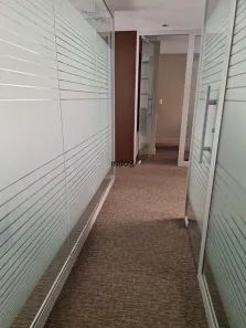 Sala Comercial para venda ou aluguel, 46m² no Moinhos de Vento, Porto Alegre