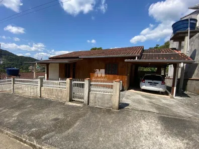 Casa com 3 Quartos à venda, 66m² no Poço Fundo, Brusque