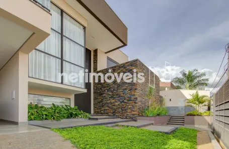 Casa com 4 Quartos à venda, 580m² no Guará I, Brasília