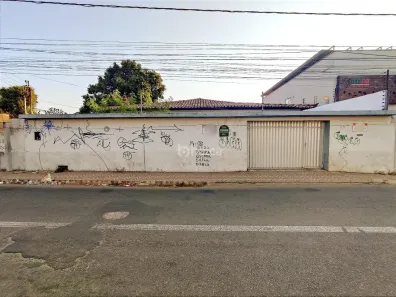 Casa com 4 Quartos à venda, 330m² no Centro, Teresina