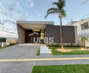 Casa de Condomínio com 4 Quartos à venda, 330m² no Parque Cidade, Goiânia
