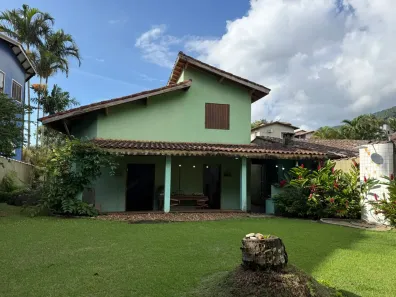 Casa com 2 Quartos para alugar, 120m² no , Ilhabela