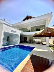Casa de Condomínio com 1 Quarto para venda ou aluguel, 600m² no Barra da Tijuca, Rio de Janeiro