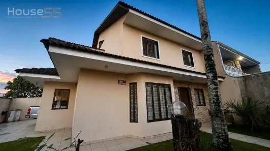 Sobrado com 3 Quartos à venda, 400m² no Novo Mundo, Curitiba