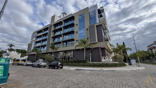 Apartamento com 2 Quartos à venda, 83m² no Jurerê, Florianópolis