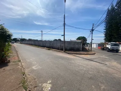 Lote/Terreno à venda, 2000m² no Santa Genoveva, Goiânia