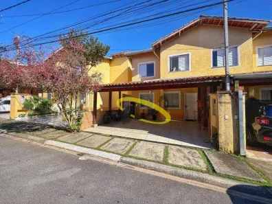 Casa de Condomínio com 3 Quartos para alugar, 90m² no Jardim Petrópolis, Cotia