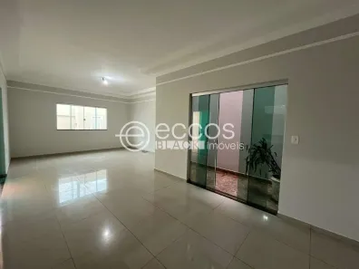 Casa com 3 Quartos à venda, 145m² no Granada, Uberlândia