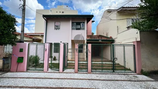 Sobrado com 3 Quartos para alugar, 254m² no Taquaral, Campinas