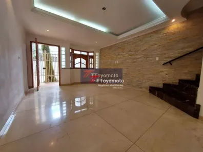 Casa com 4 Quartos à venda, 242m² no Vila Gumercindo, São Paulo