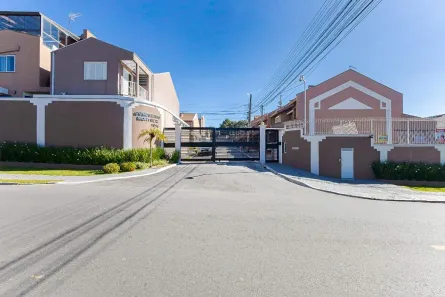 Casa com 3 Quartos para alugar, 57m² no Alto Boqueirão, Curitiba