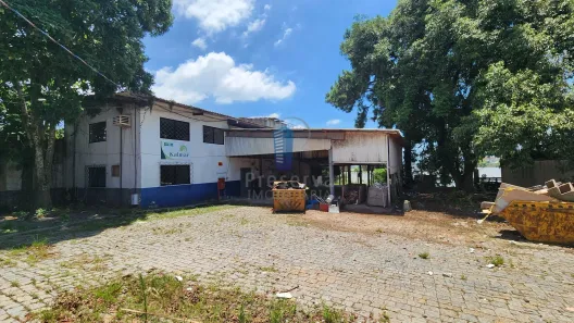Galpão/Depósito/Armazém para alugar, 401m² no São João, Itajaí