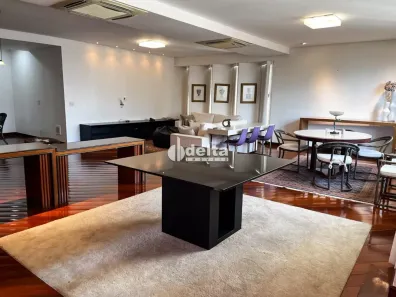 Cobertura com 4 Quartos à venda, 426m² no Fundinho, Uberlândia