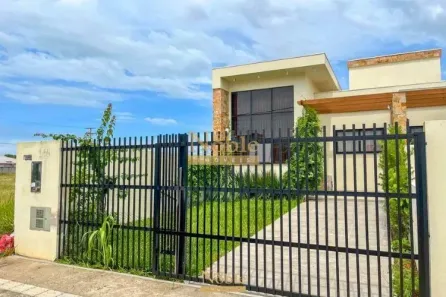 Casa com 3 Quartos à venda, 100m² no Torres, Torres