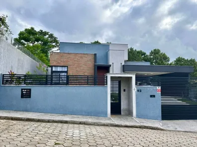 Casa com 4 Quartos à venda, 240m² no Campeche, Florianópolis