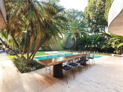 Casa com 5 Quartos à venda, 450m² no Jardim Leonor, São Paulo