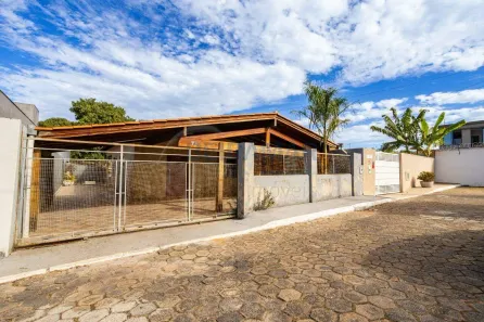 Casa de Condomínio com 3 Quartos à venda, 180m² no Setor Habitacional Arniqueira, Brasília